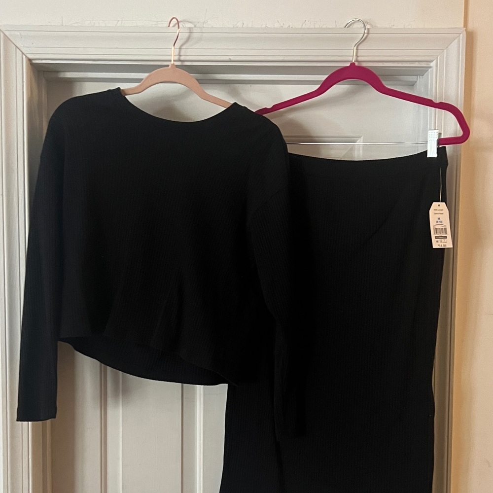 Time and Tru Black Ribbed Top and Skirt Set